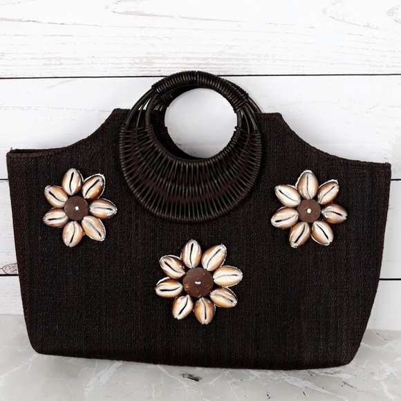 Handbags - Woven Fine Straw Beach Handbag